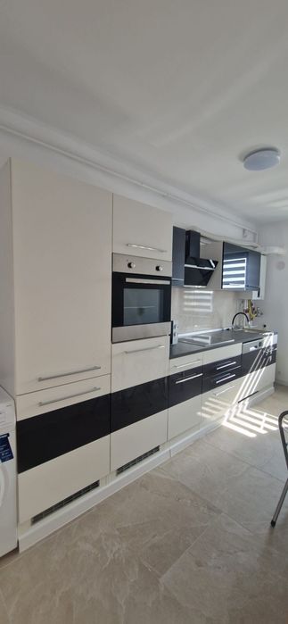 Inchiriez garsoniera