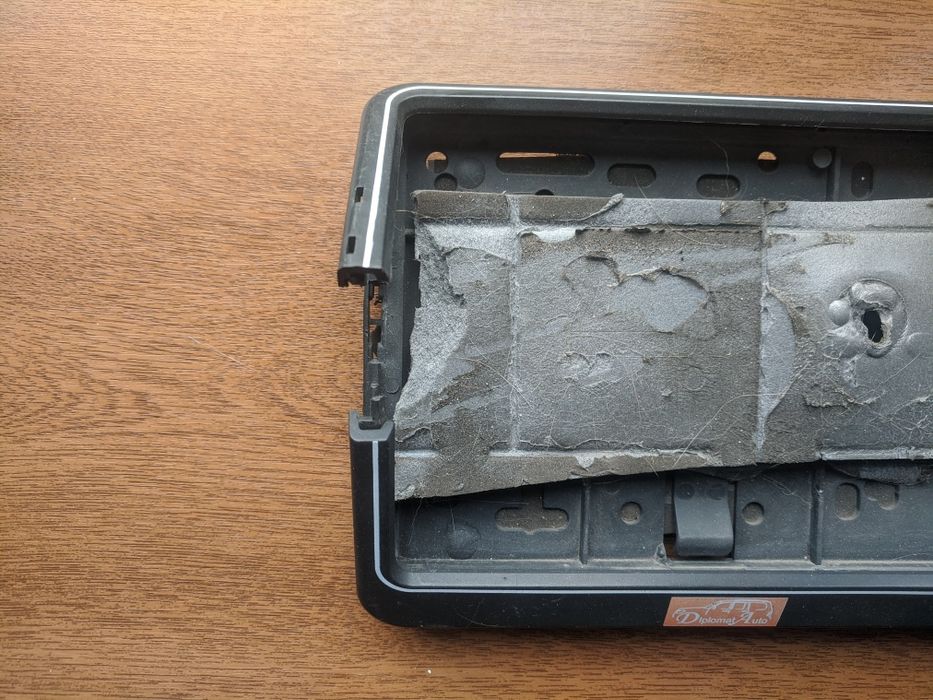 Автомобильная рамка для госномера