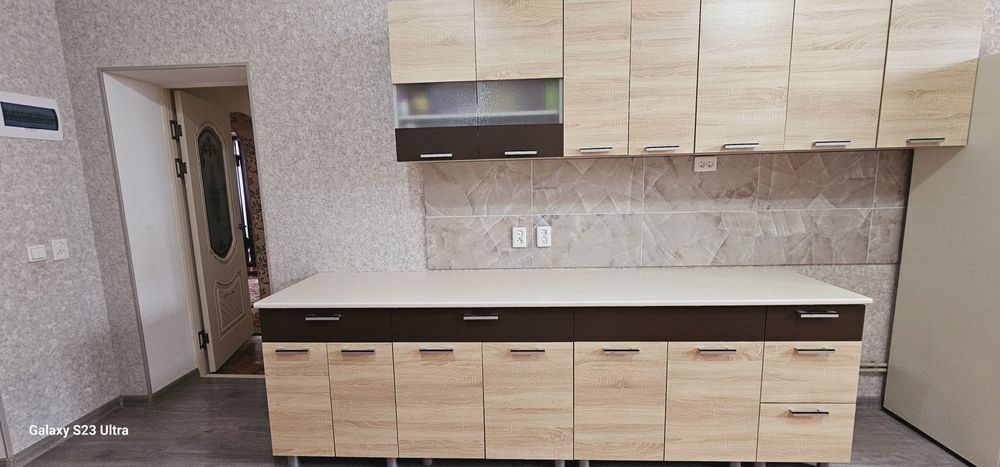 Продам кухонную гарнитуру