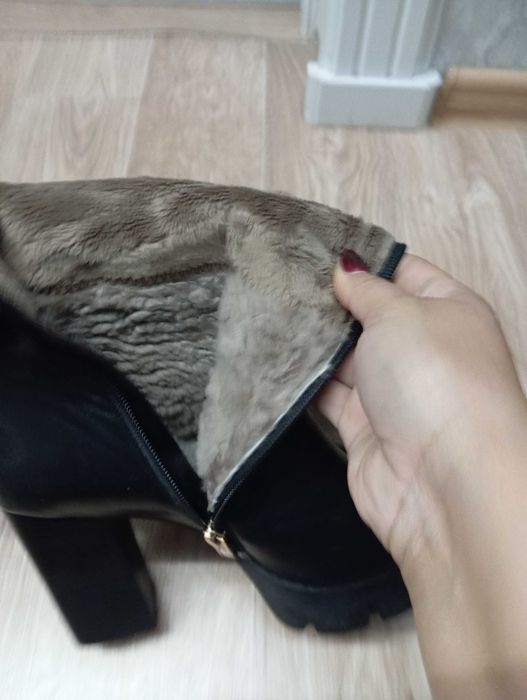 Зимние женские сапоги