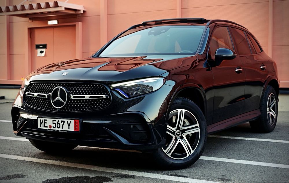 Mercedes-Benz GLC 400e 4MATIC AMG Line 2023 | 381 CP | Digital Light | Head-Up Display | 120 km electric
