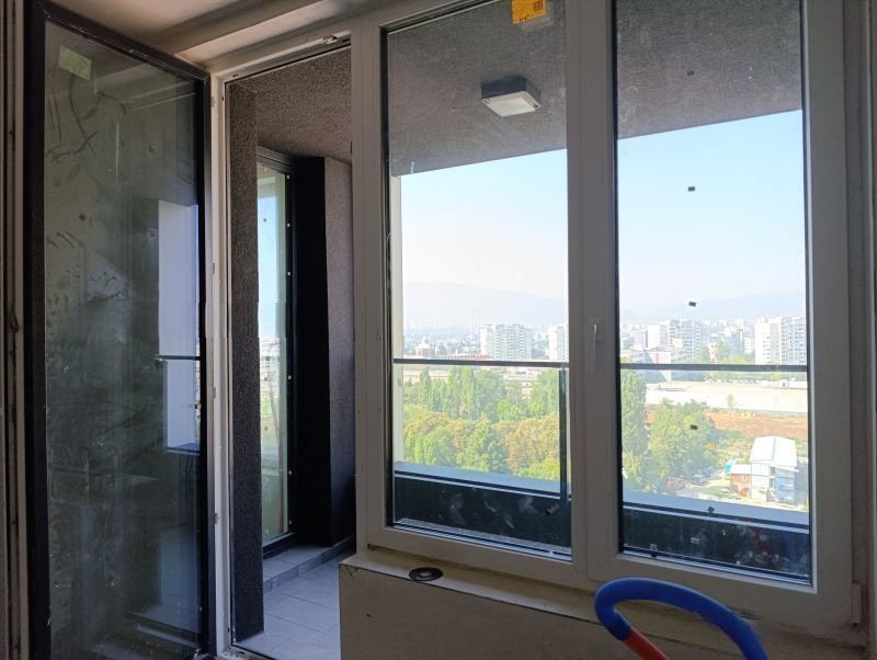 Продава се Двустаен апартамент в София, Банишора - 71 кв.м за 2550 €/кв.м - Снимка #3