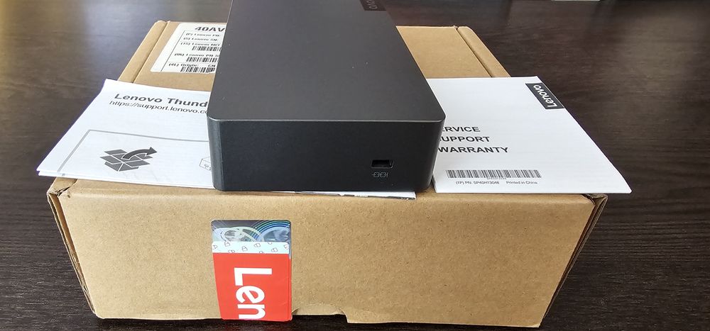 Нова докинг станция Lenovo Thunderbolt 3 Essential Dock 40AV0135EU