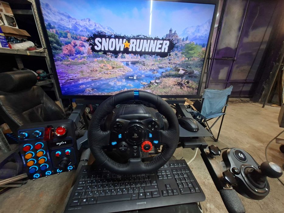 Cockpit +G29+PNX Button box+Samsung 32 LED