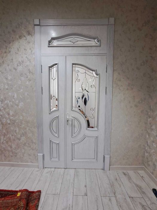 Установка  МДФ и акфа дверей