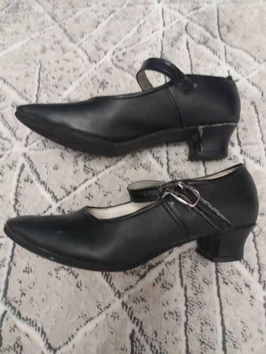 Детские туфли для танцев