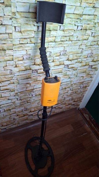 Продам металлоискатель