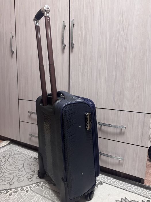 Чемодан на колесах