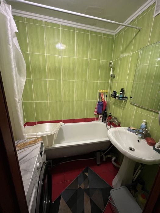 Продам 2 комн квартиру