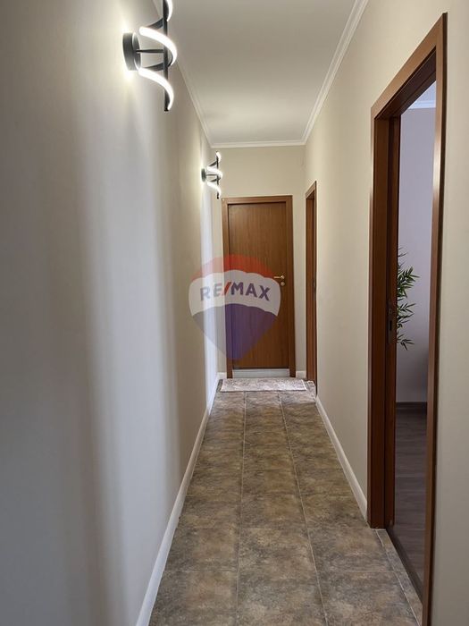 Продава се Тристаен апартамент в к.к. Златни пясъци - 98 кв.м за 1521 €/кв.м - Снимка #7