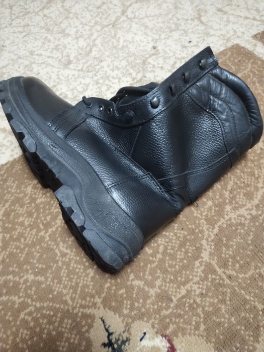 Продам зимние берцы