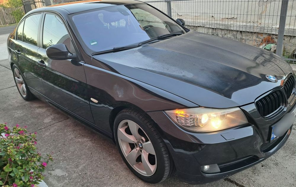 Vând Bmw seria 3 E90 facelift