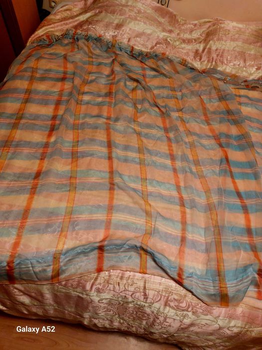 Продавам пердета