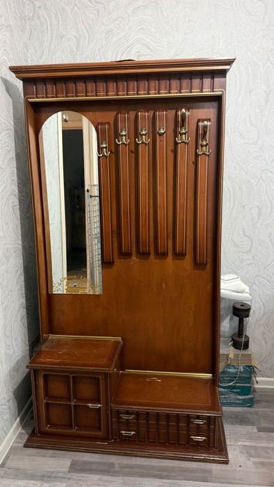 Смена в прихожую