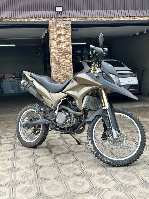 Racer Crossrunner 250