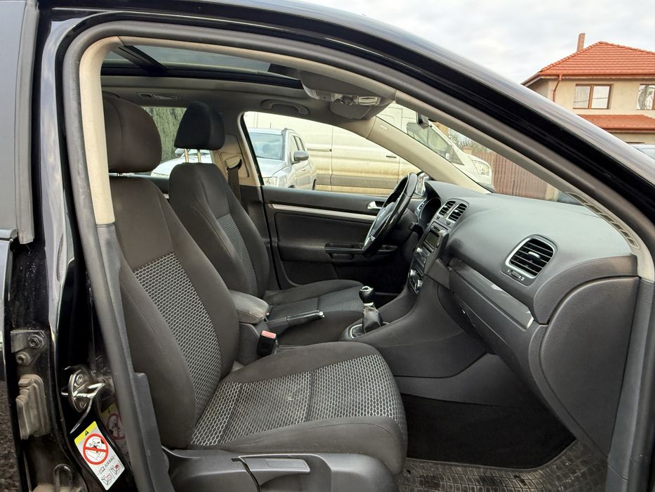 Golf 6 2011 panorama