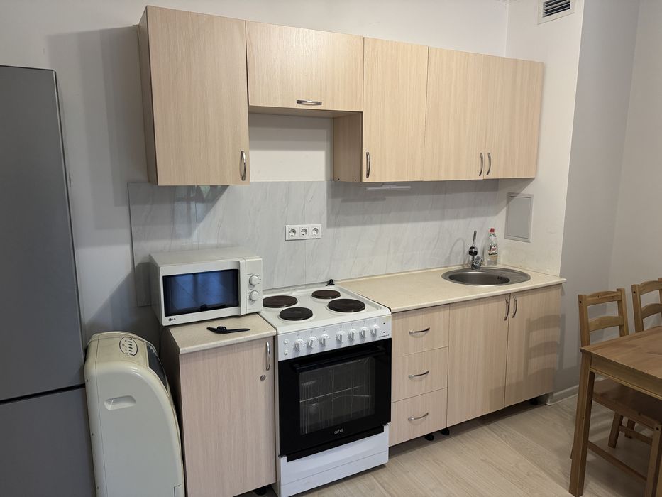 Кухонный гарнитур + плита