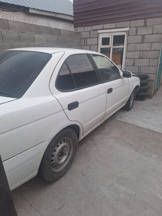Ниссан Санни 2002год