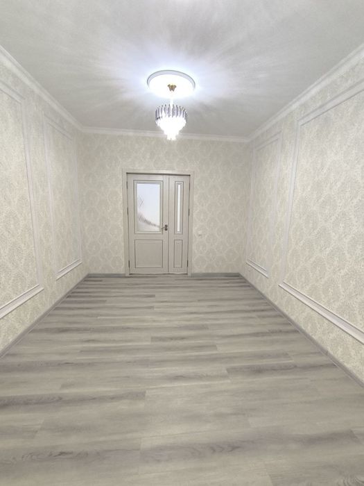 Продам 2 комнатную на первом этаже. Янгиюль Ремонт. Срочно ключи в нат