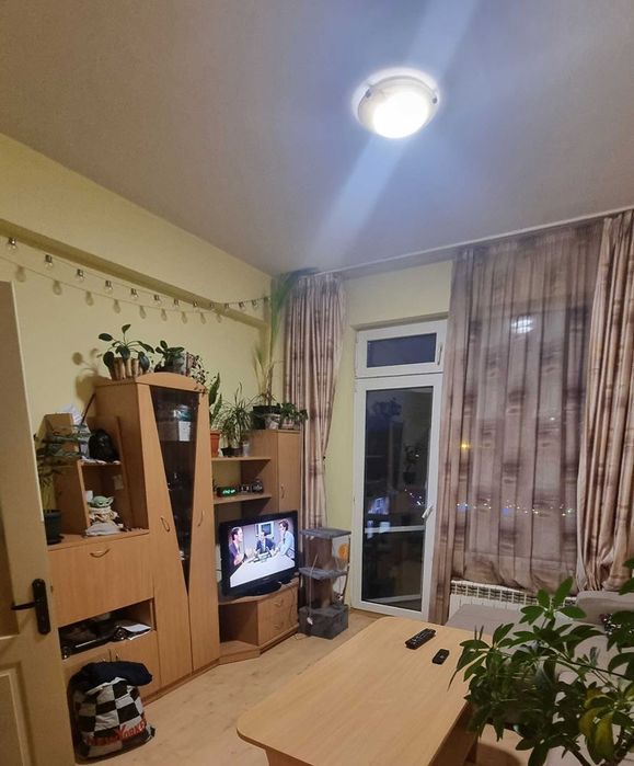 Дава се под наем Двустаен апартамент в София, Дианабад - 50 кв.м за 547.23 € - Снимка #1
