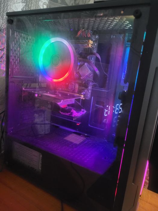 Arzon lekin sifat kompyuter.