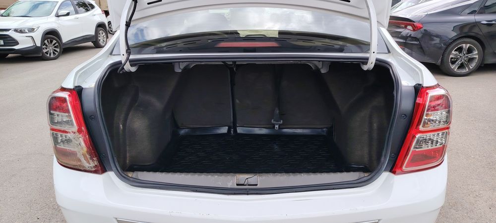 Chevrolet Cobalt 2020 — 4