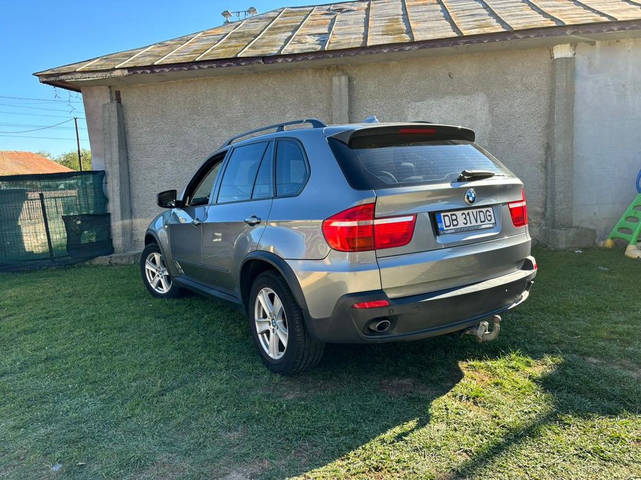 Vând bmw x5 3.0d
