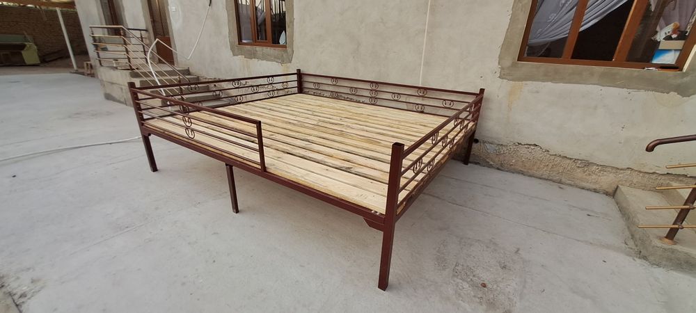 Тапчан, Сури,  Карт, на заказ