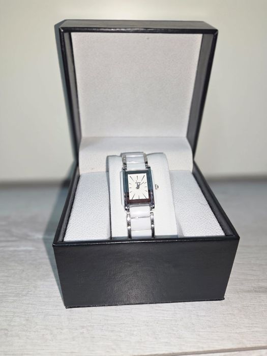 Женские часы Rado