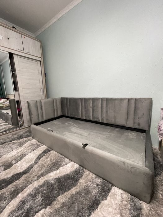 Детская угловая кровать с подъёмным механизмом