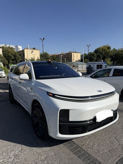 Lixiang Li 7 ultra 2024 Toza oqga qora salon