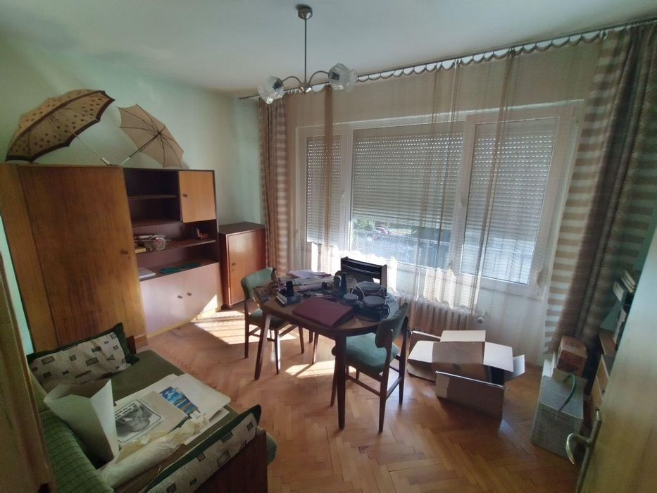 Тристаен за продажба в ж.к. Гео Милев