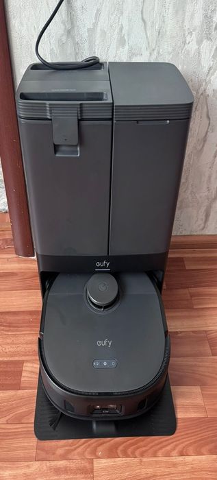 Продам робот пылесос новый в упаковке.