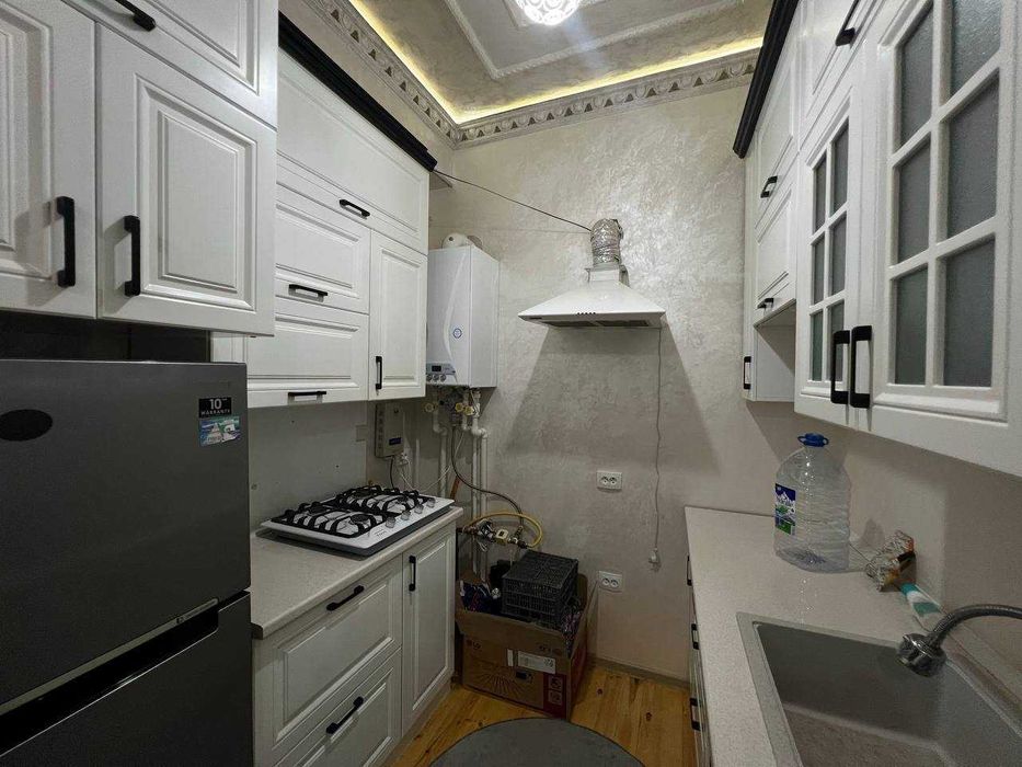 1 XONALI kvartira magzini bilan birga sotiladi