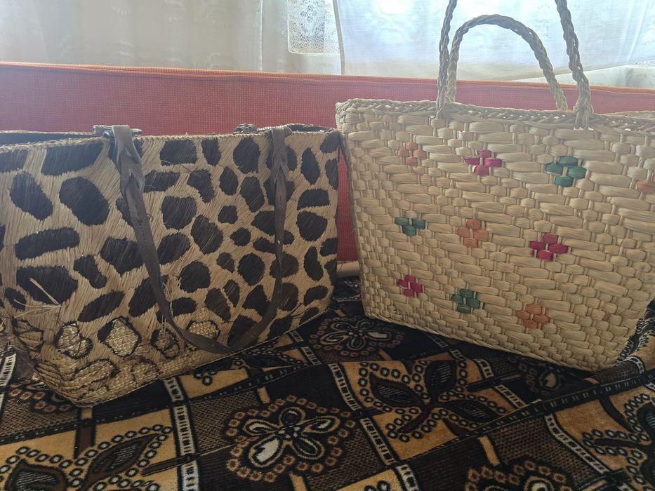 Vând 2 genți/coșuri pentru plajă/picnic