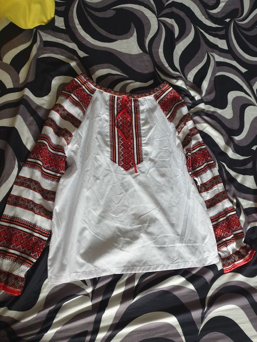 Costum popular 11-14ani nou