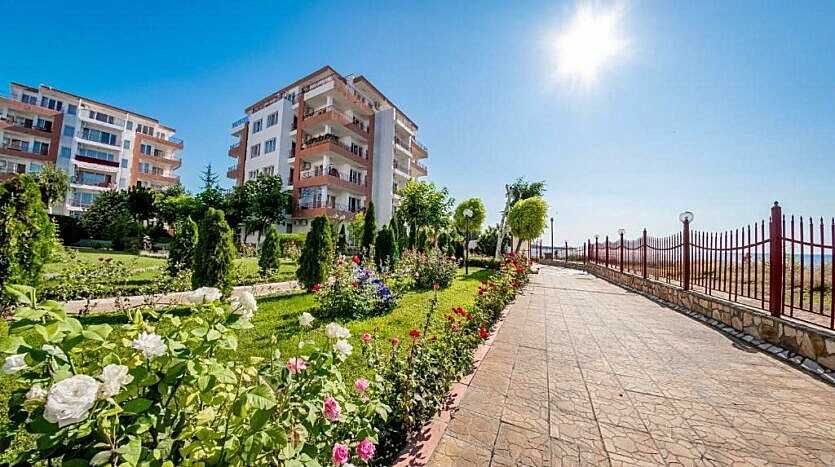 Продава се Двустаен апартамент в с. Равда, Област Бургас - 79 кв.м за 1152 €/кв.м - Снимка #12