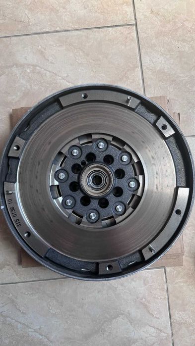 маховик LUK w211 w203 200 cdi 220 cdi 2.2 cdi