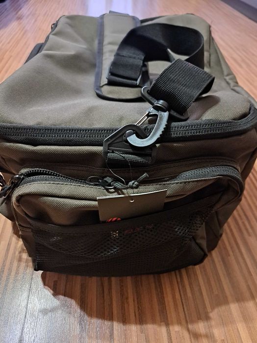 Риболовна чанта 49/35/23