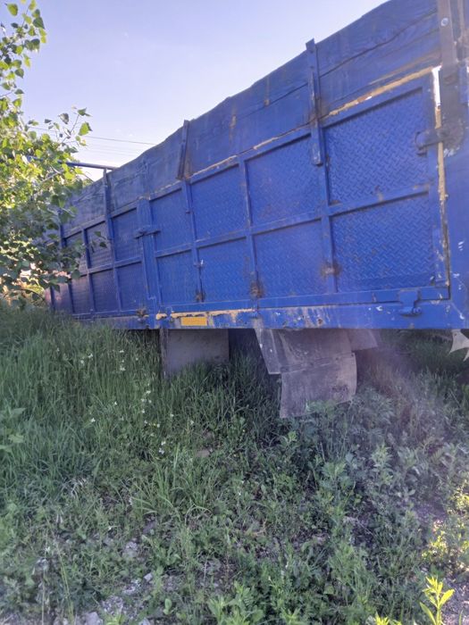 Vând. Benă basculabila zau SCHIMBdemontata de pe o Scania de 9t