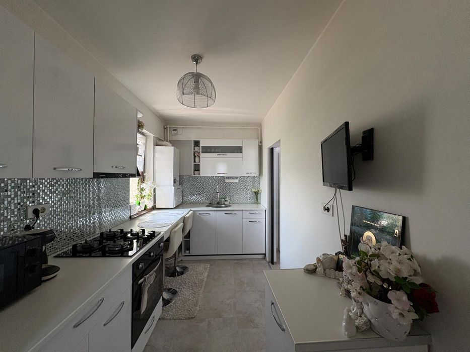 Apartament Modern 2 camere/ 60mp/STB în fața blocului /2locuri parcare/Sos Leordeni