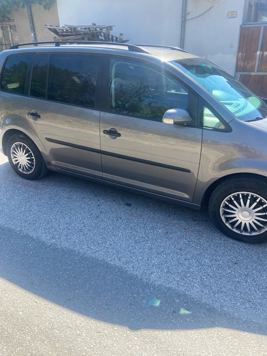Продавам VW Touran 109c,2000k,2008г…