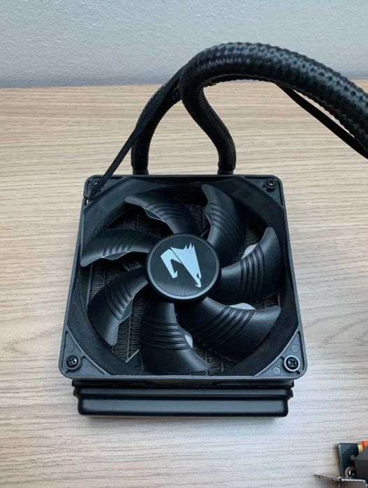 GTX 1080 TI AIO (răcire pe apă) 1080ti Watercooled Aorus 11GB 352 Bit