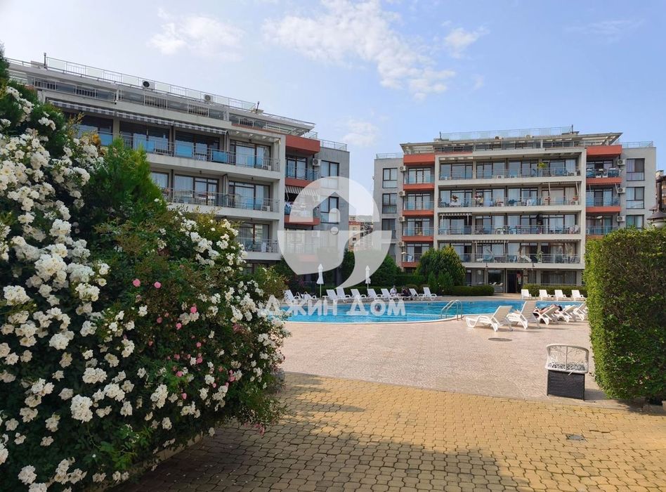 Продава се Двустаен апартамент в Свети Влас - 63 кв.м за 1556 €/кв.м - Снимка #9