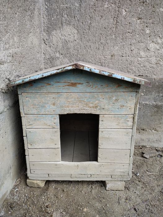 Продается будка для собаки.