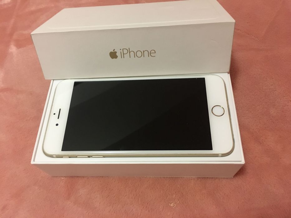 IPhone 6S телефон