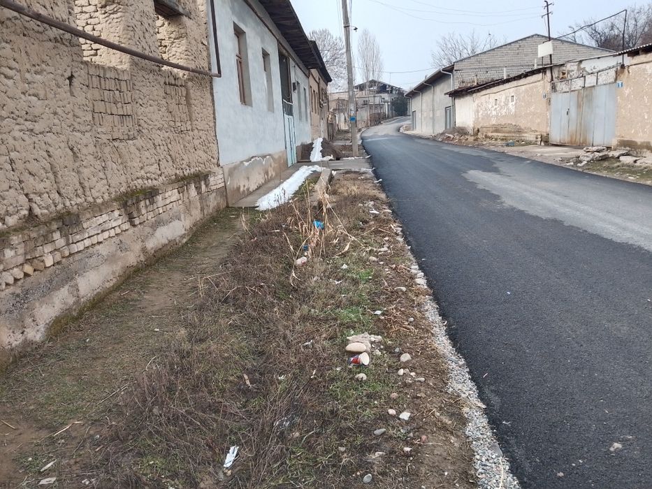 Zangiota hovli sotiladi