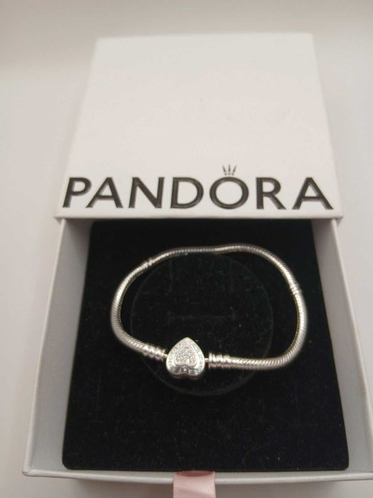 Сребърни гривни Pandora