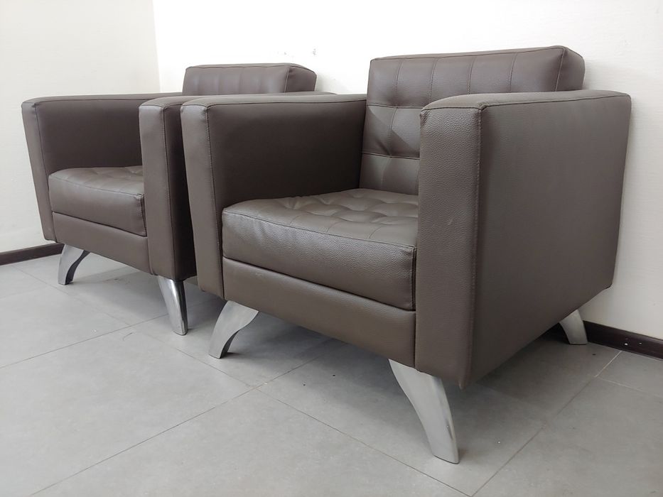 Продам кожанные кресла