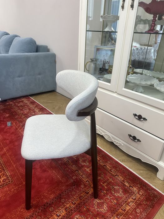 Продам трендовые стуля